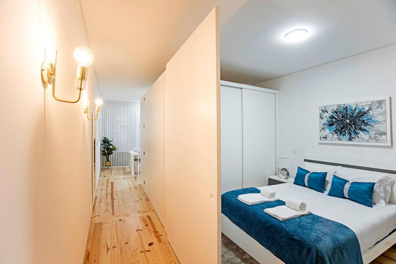 Loios 1Br Flat Downtown By Lovelystay ポルト エクステリア 写真
