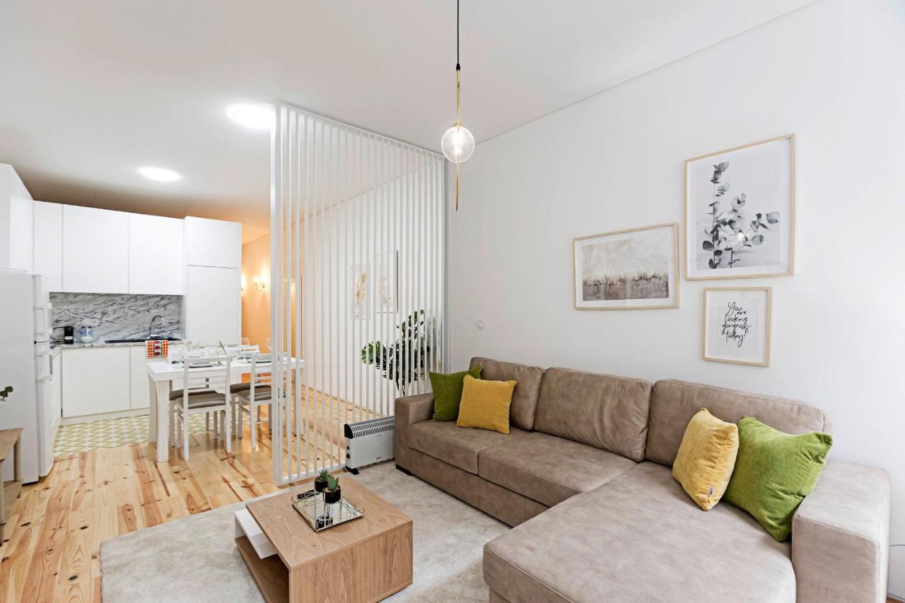 Loios 1Br Flat Downtown By Lovelystay ポルト エクステリア 写真