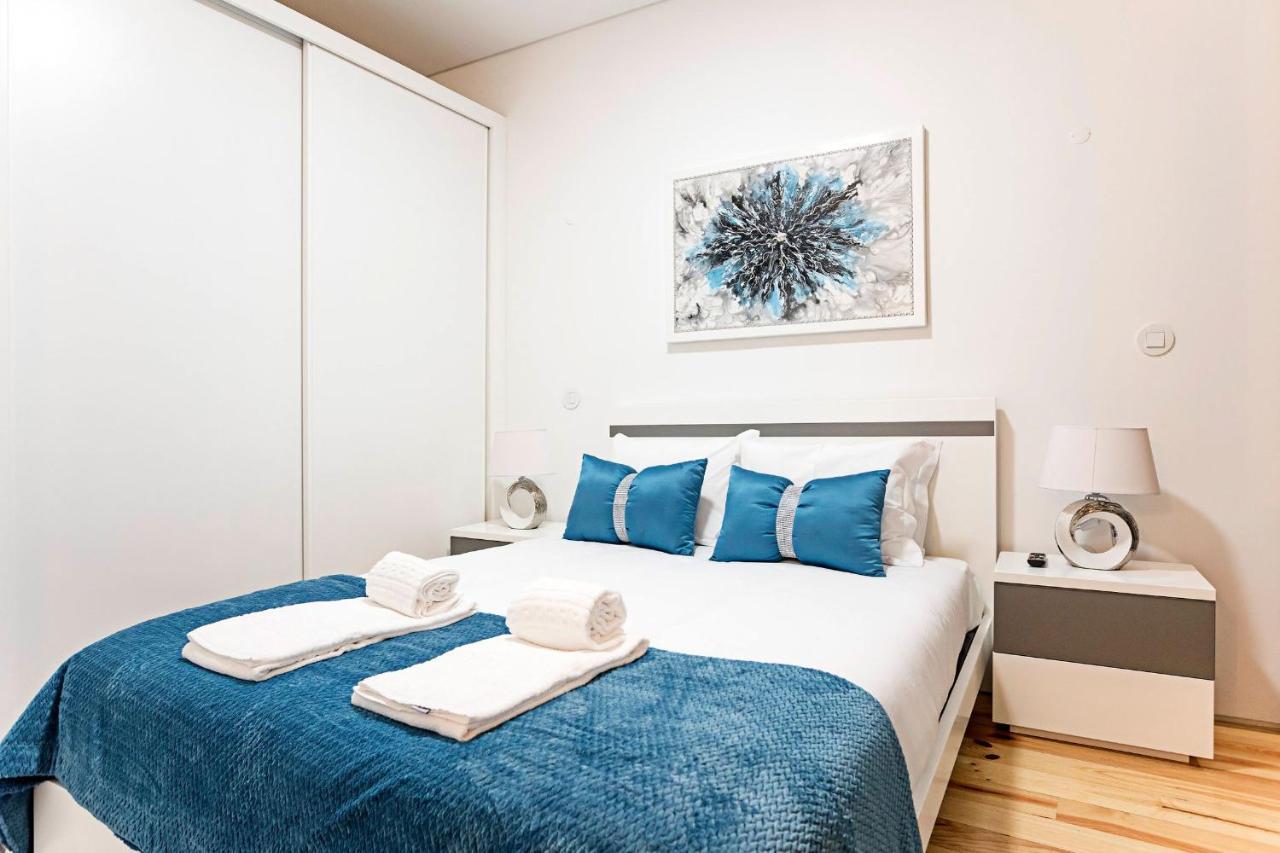 Loios 1Br Flat Downtown By Lovelystay ポルト エクステリア 写真