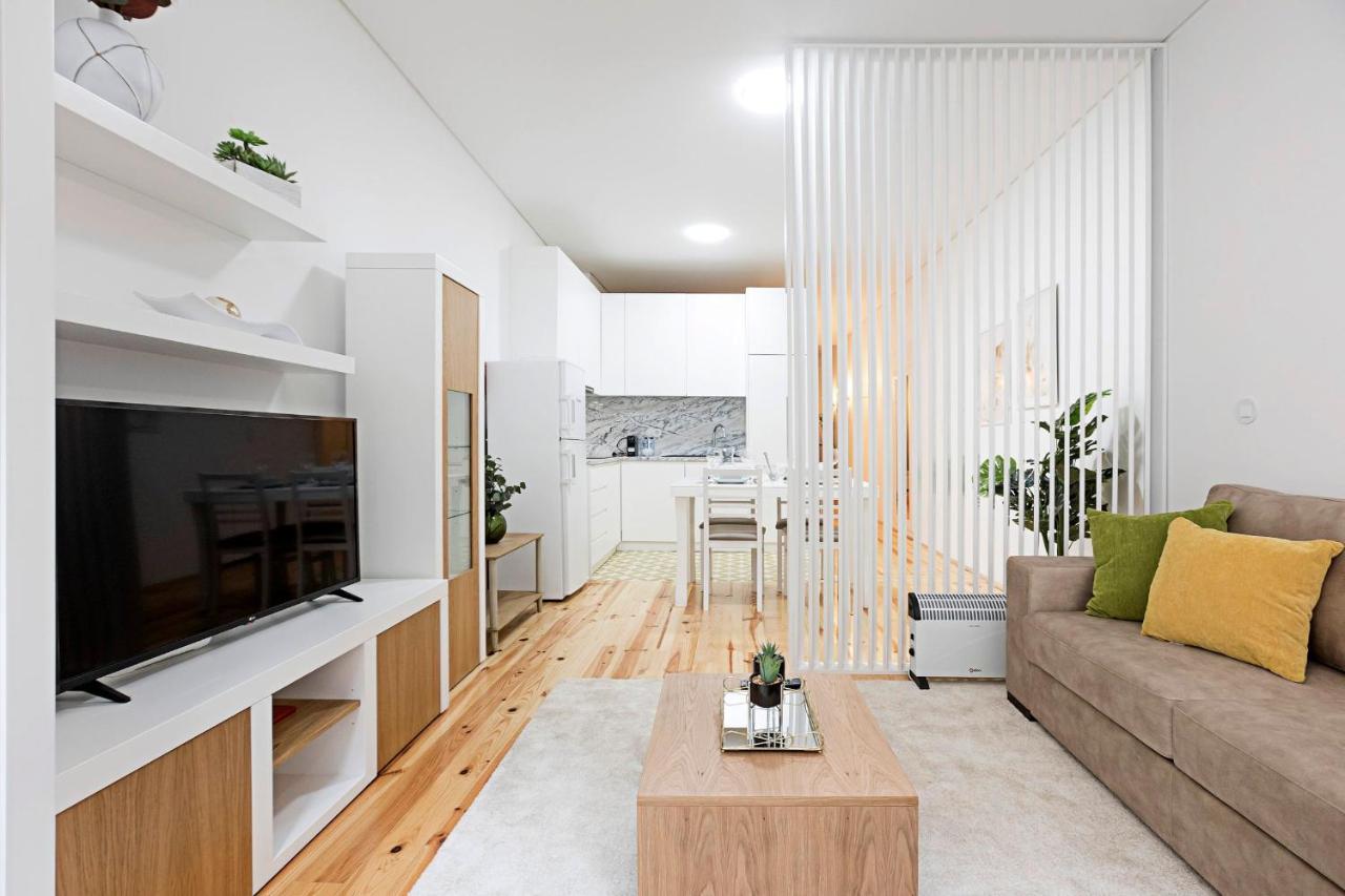 Loios 1Br Flat Downtown By Lovelystay ポルト エクステリア 写真