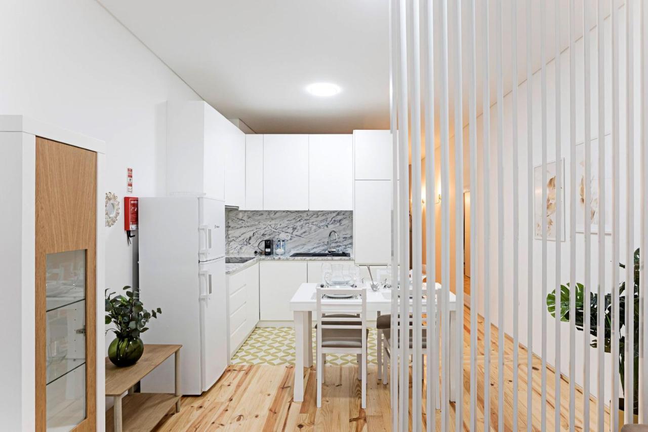 Loios 1Br Flat Downtown By Lovelystay ポルト エクステリア 写真